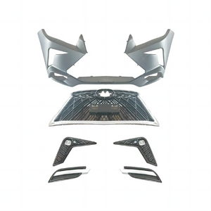 Hilux Revo Lexuse stiilis n&auml;o t&otilde;stmine 