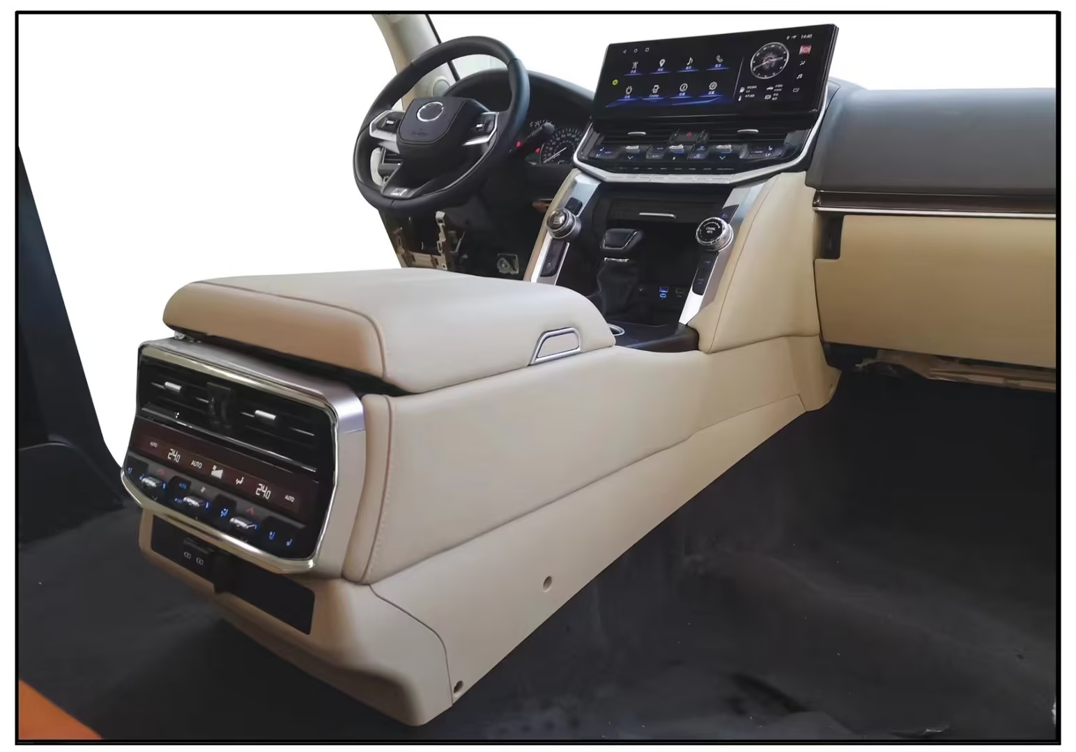 Moderniz&aacute;cia interi&eacute;rov&eacute;ho pr&iacute;slušenstva Toyota Land Cruiser LC200 na LC300 
