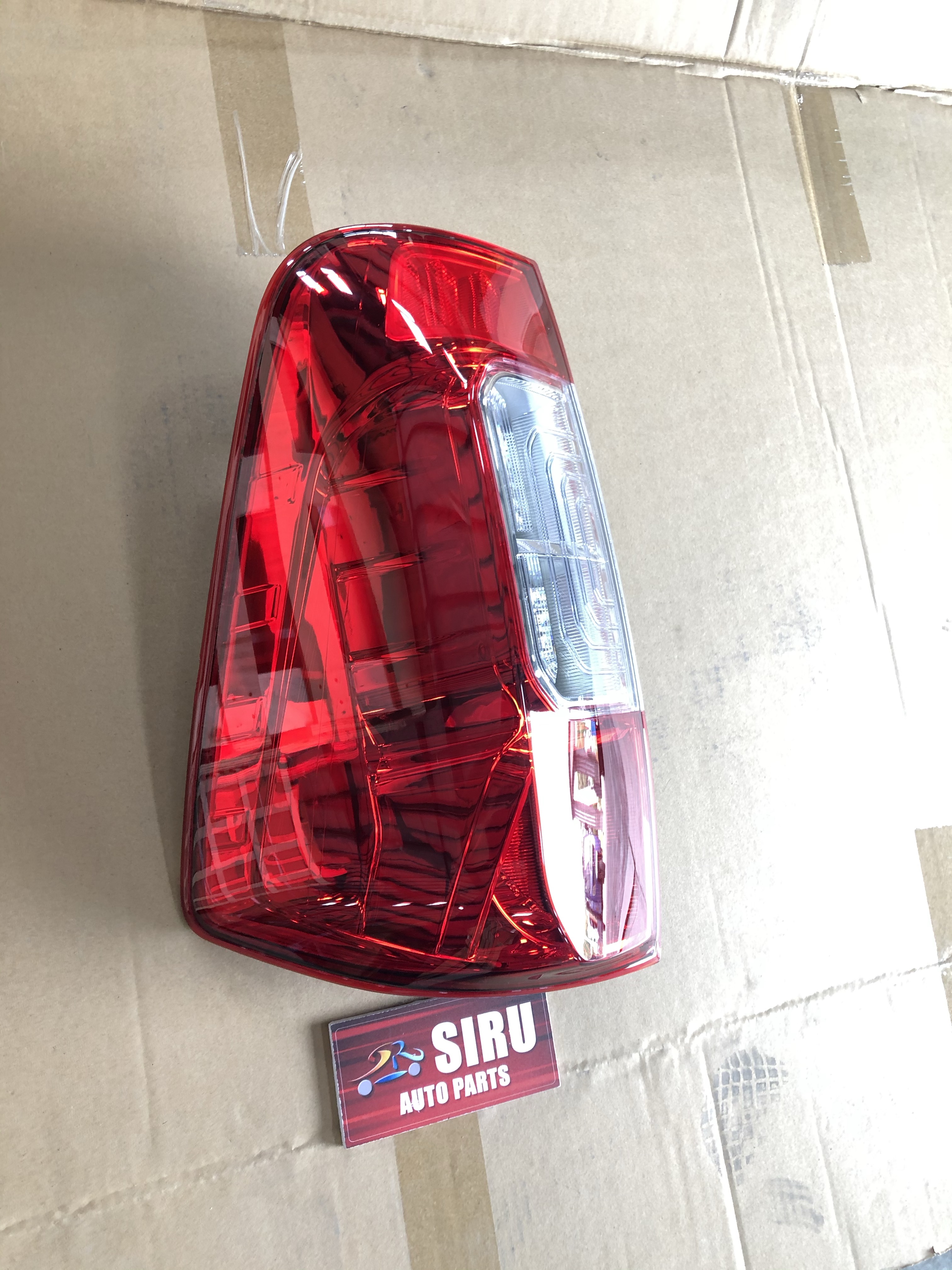 Nissan Navara D40 Pickup 2015-2016 Frontier සඳහා Tail light යුගල කරන්න