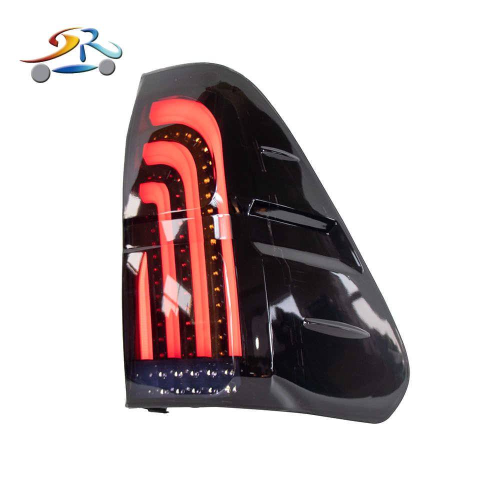 Lampu belakang yang ditingkatkan untuk Toyota Hilux Revo 2016