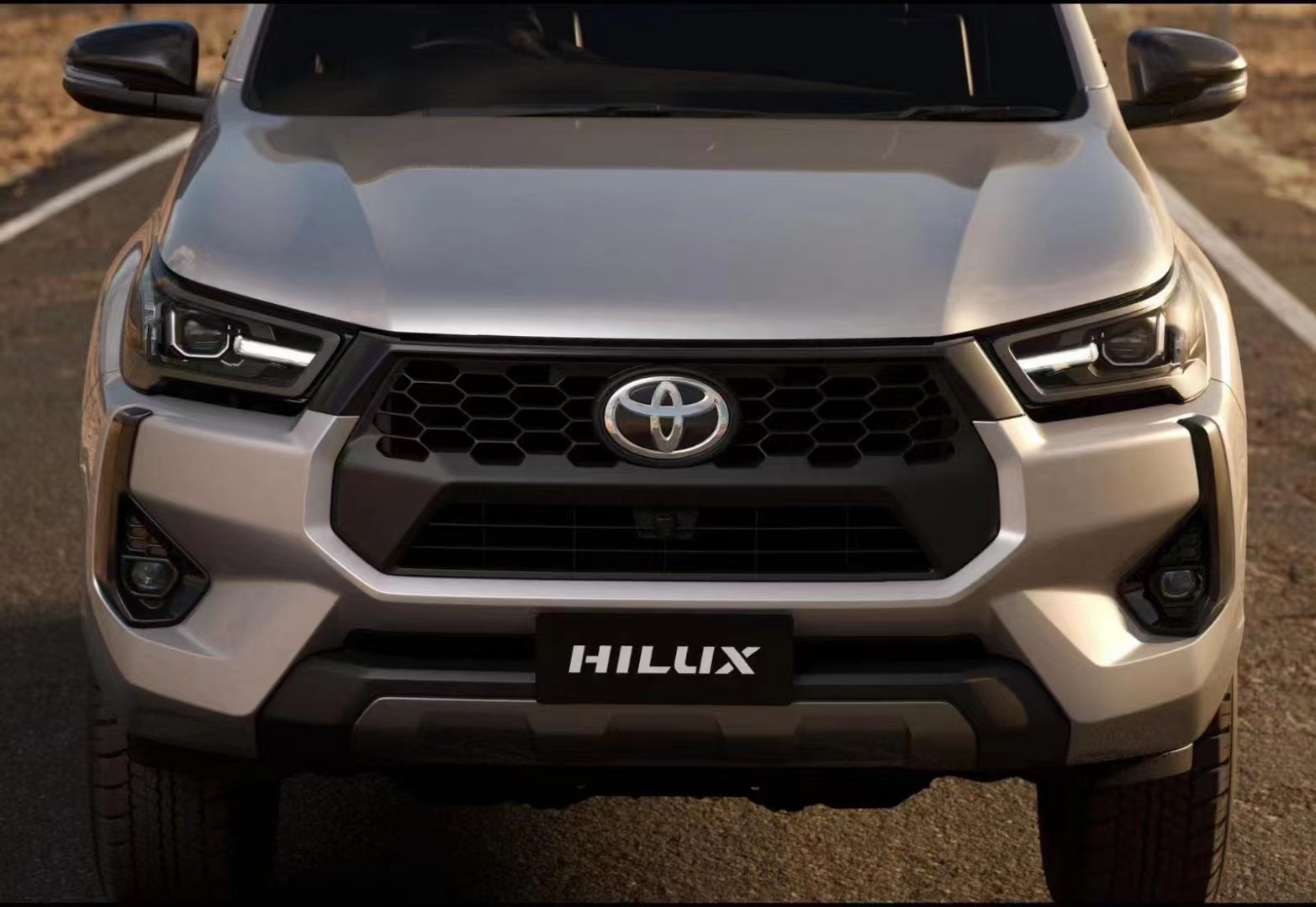 Ngwa Toyota Ọhụrụ 2024 Maka Hilux Rocco na Revo