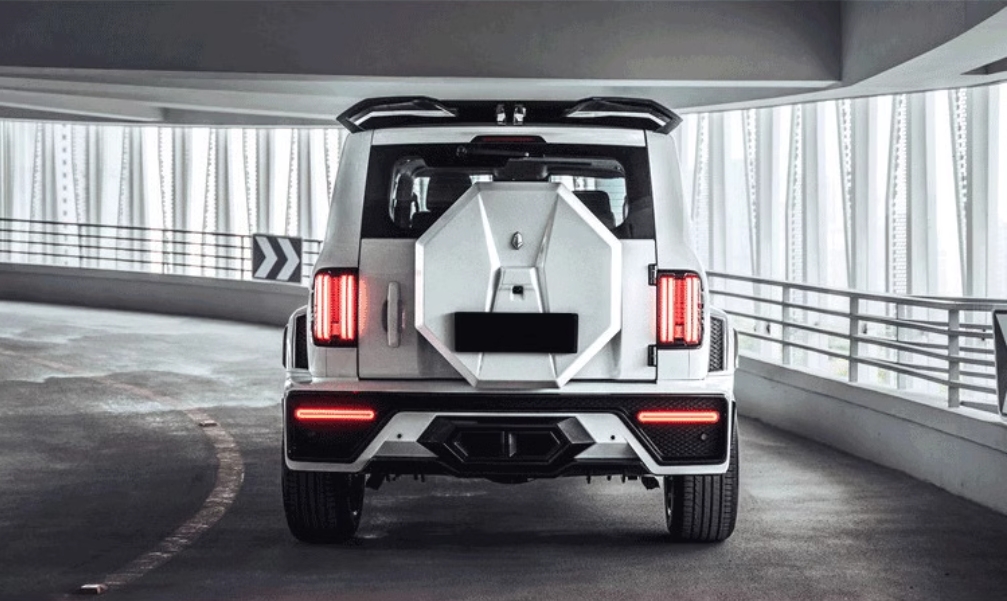 टँक 300 मार्स सिटी बॉडी किट 