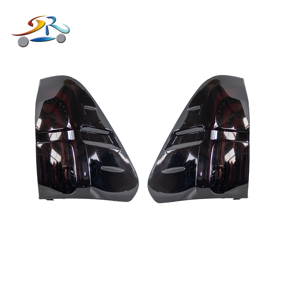 განახლებული უკანა ნათურები Toyota Hilux Revo 2016-ისთვის