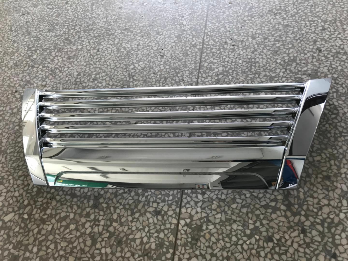 2015 Toyota Fortuner gbanwetụrụ n'ihu Grille - Ụdị Lexus